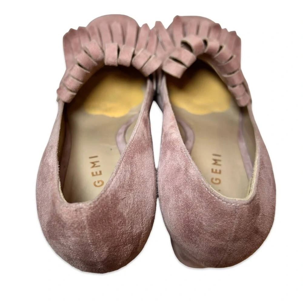 M. Gemi Women's Pink Suede Fringe Loafers, size 40/ US 9